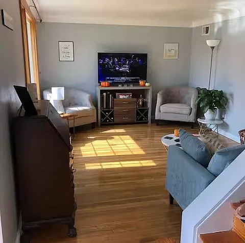 3 Roxborough Ave — Photo 14