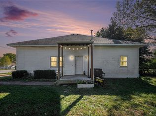 34656 Cedar Niles Rd, Paola, KS 66071