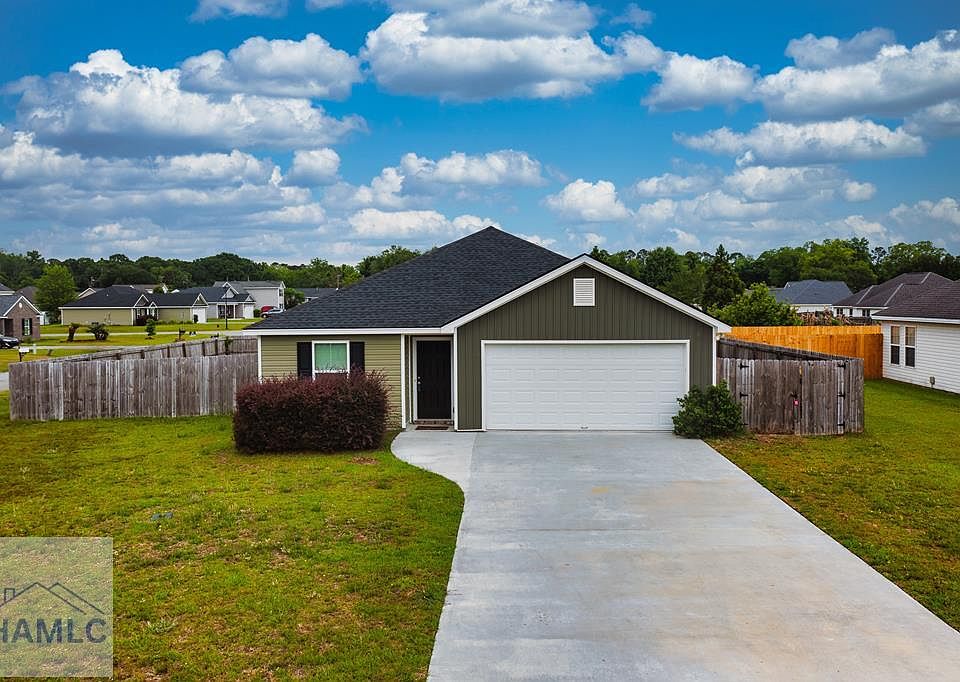 1st image of 111 Auburn Cir