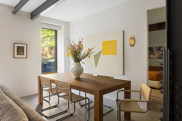 Dining area, photo 1