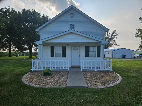 10691 Prest Rd, Coulterville, IL 62237