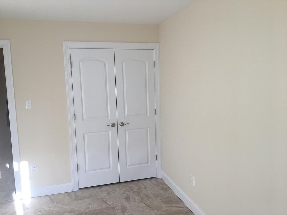 1st image of 120 Santa Monica Ln #2