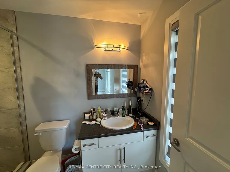 751 Freeport St — Photo 24