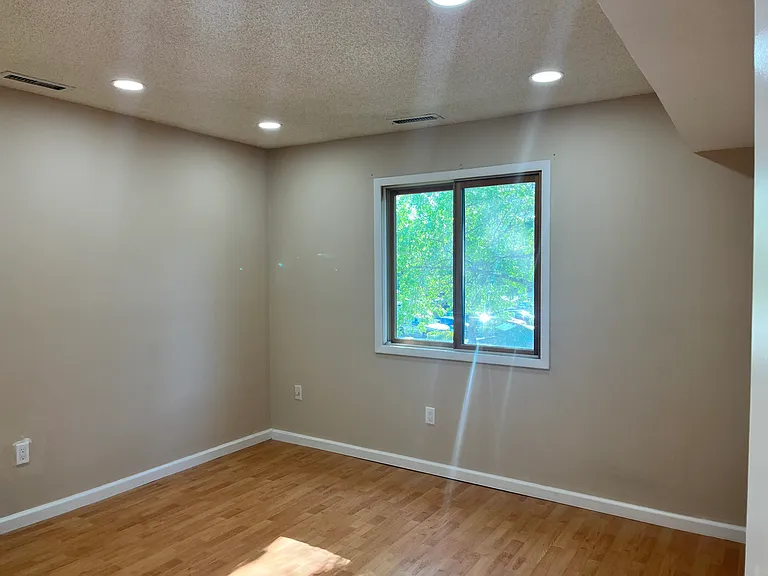 1106 Aspen Dr — Photo 7