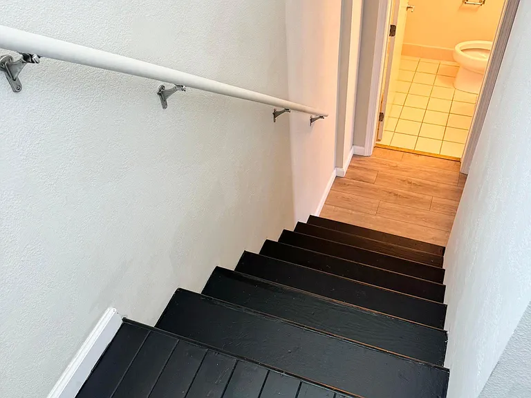 88 E 6th St #309 — Photo 23