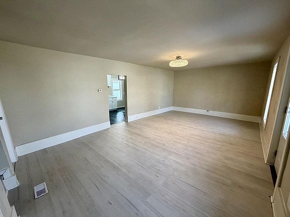 5th image of 622 16th Avenue