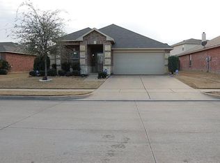 529 Jennifer Dr, Burleson, TX 76028