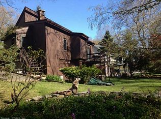 6 Flanders Rd, Niantic, CT 06357