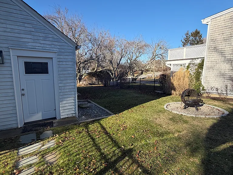 299 Prospect Ave — Photo 28