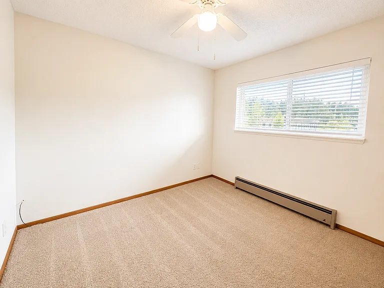 Pl T Washington Street 6-Plex (Glc-001-W) — Photo 13