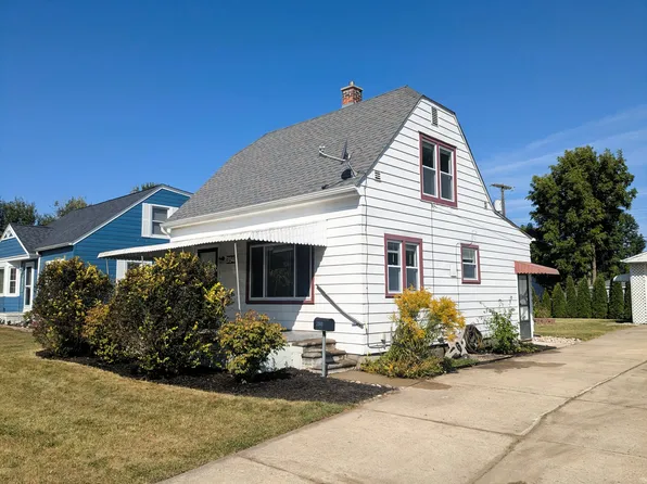 31948 Dover St, Garden City, MI 48135