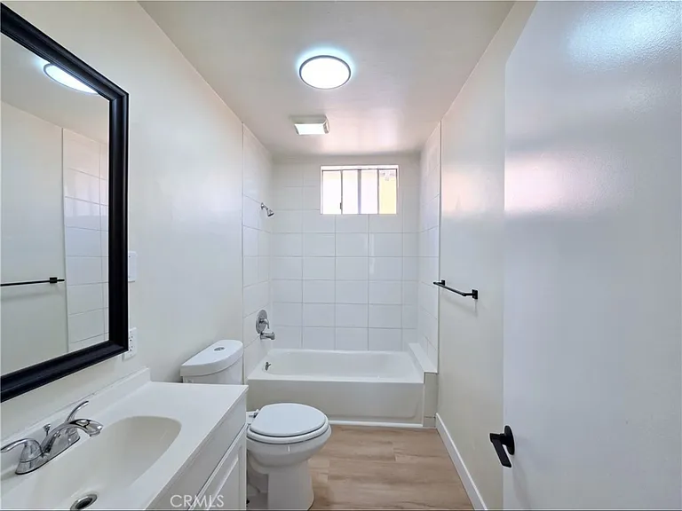 5552 Lewis Ave — Photo 7