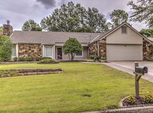 8215 S Louisville Ave, Tulsa, OK 74137