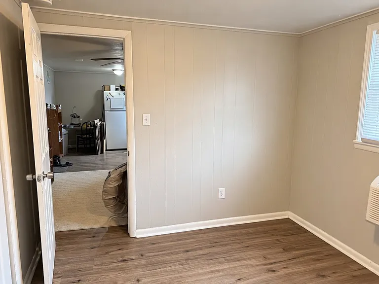 308 E Walnut St #4 — Photo 7