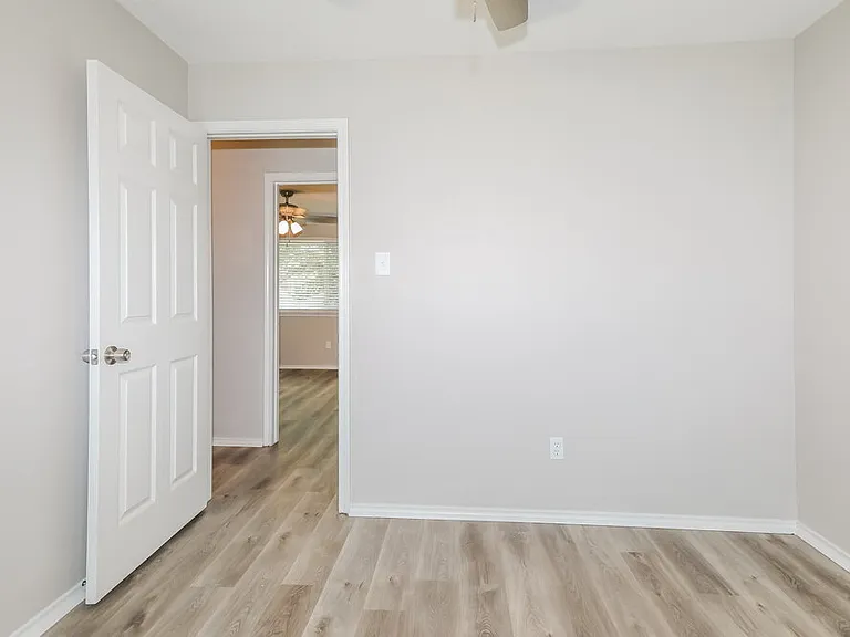 17003 Spruce Run Dr — Photo 17