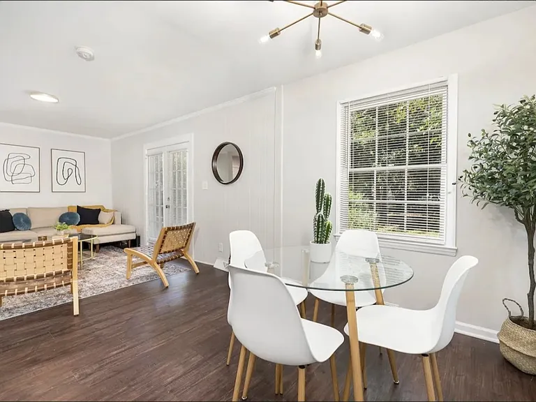 3909 Woodbriar Trl — Photo 5