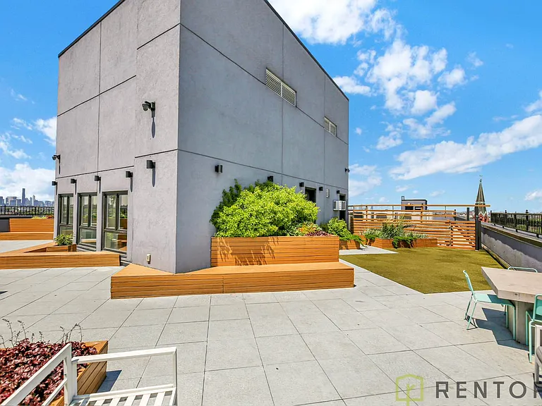 1875 Atlantic Ave #504N — Photo 12