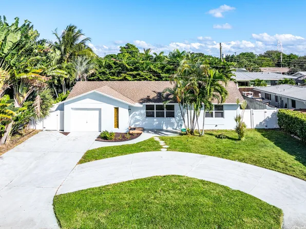 2814 SW 5th Street, Boynton Beach, FL 33435