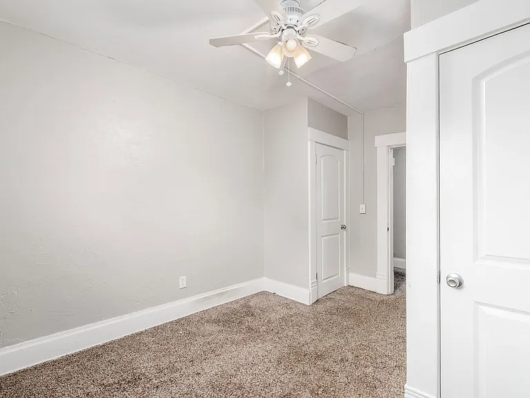 24 E Blake Ave — Photo 19