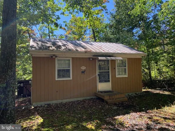 649 Wetzel Hollow Ln, Maurertown, VA 22644