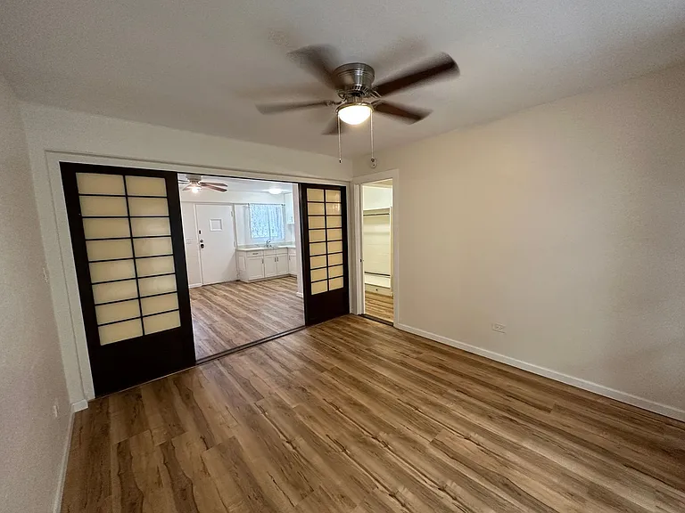 369 Hobron Ln — Photo 6
