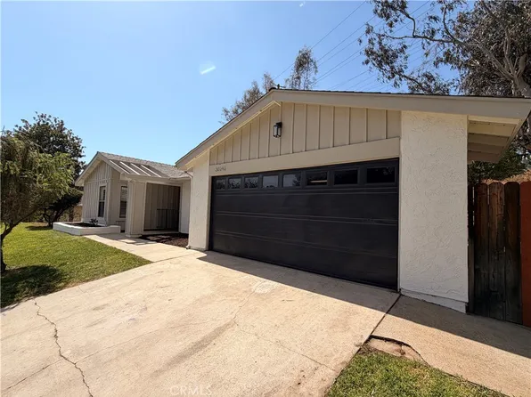 30240 Santa Cecilia Dr, Temecula, CA 92592