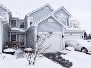 1834 Lucylle Ct, Saint Charles, IL