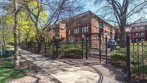 4611 N Dover St #3E Photo 1