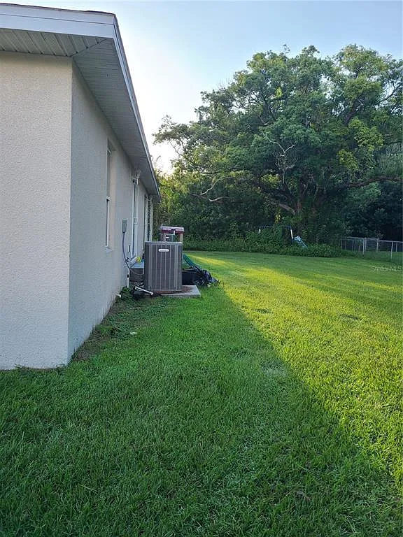 2 bed, 900 sqft, $2,000 — Photo 4
