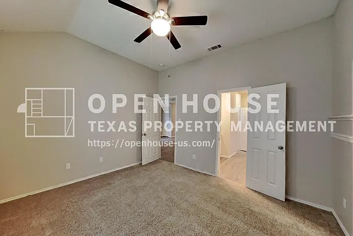 905 Freshwood Ct — Photo 6