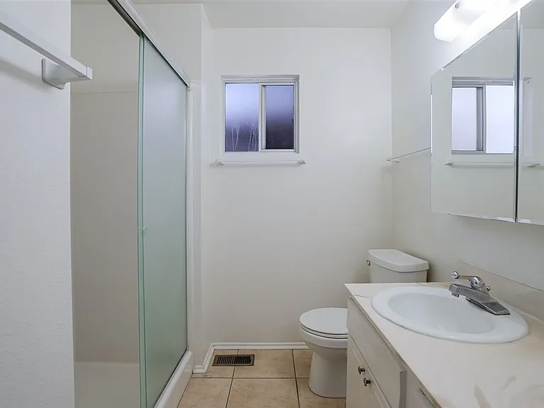 2270 Sandia Dr — Photo 18