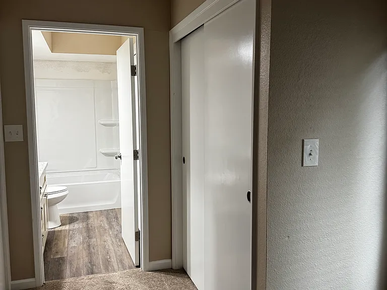 Hallway to Primary Bath (Right side)