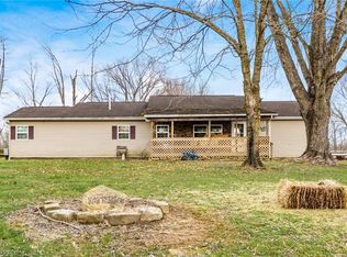 1590 W Union Rd, Norwich, OH 43767