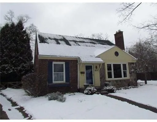 912 Sherman Ct photo 1