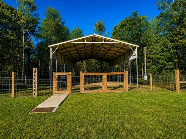 38 Sandy Point, Cleveland, TX 77327