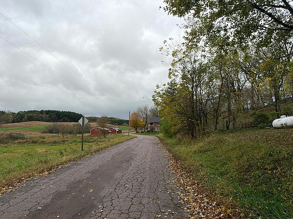 4th image of N41002 Fuller Coulee Rd