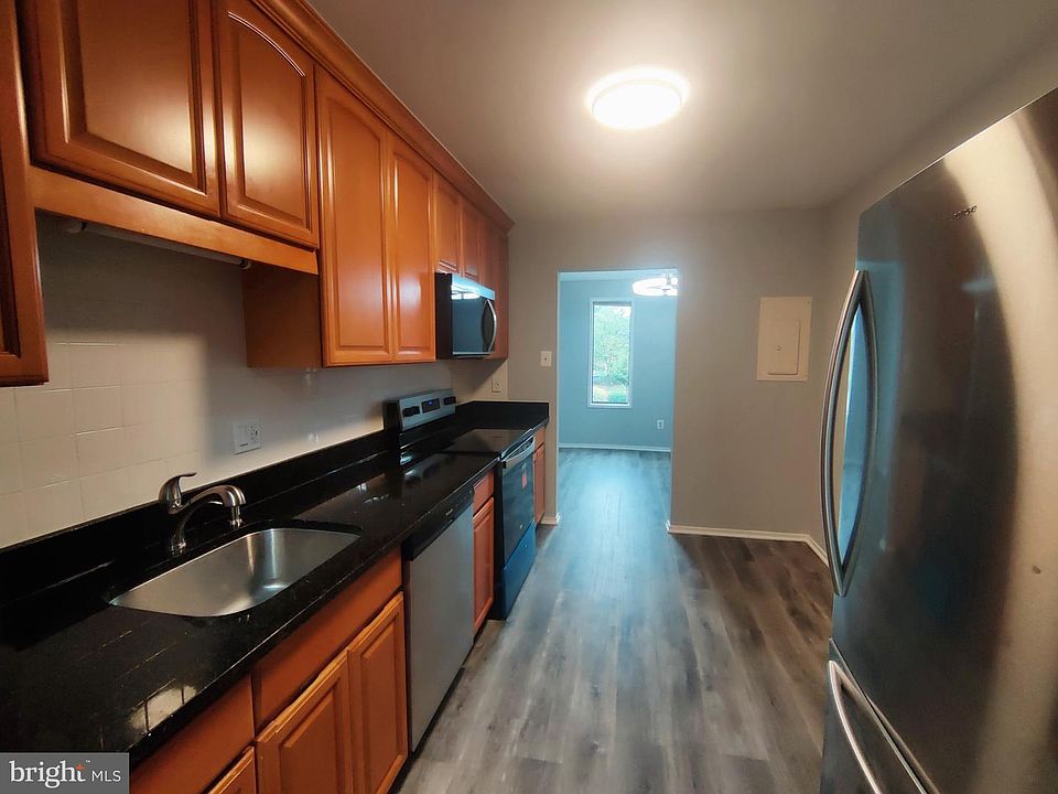1st image of 511 Florida Ave APT 101