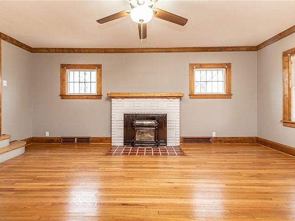4th image of 2238 Arthur Ave