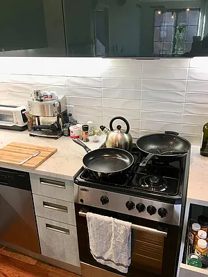 Rented by Manhattan Management LLC | media 29