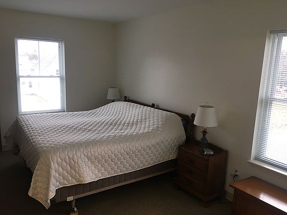4th image of 244 Main St #205
