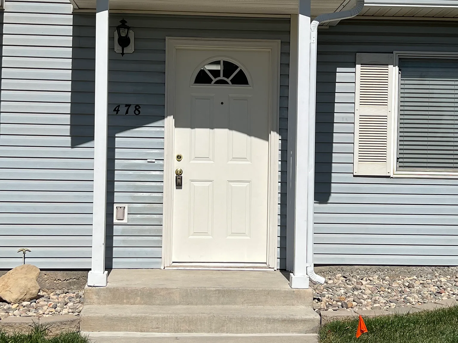 3 bed, 1156 sqft, $1,595 — Photo 1