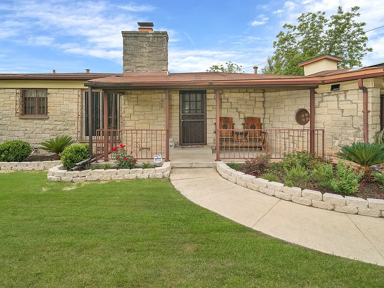 140 W Cheryl Dr — Photo 17