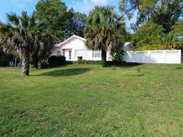 895 3rd St, Florala, AL 36442