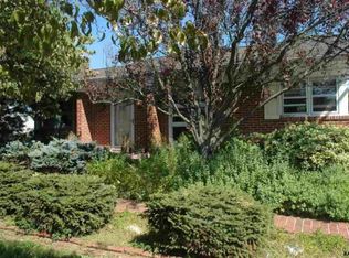 1827 Ebony Dr, York, PA 17402