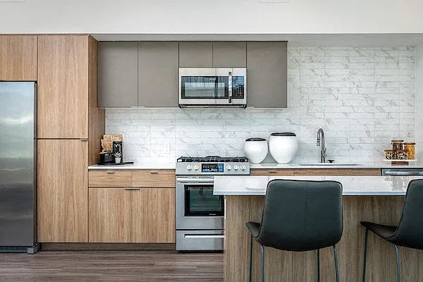 Adeline Luxury Living — Photo 41