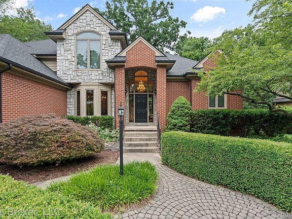 4th image of 260 Forest Crest Dr