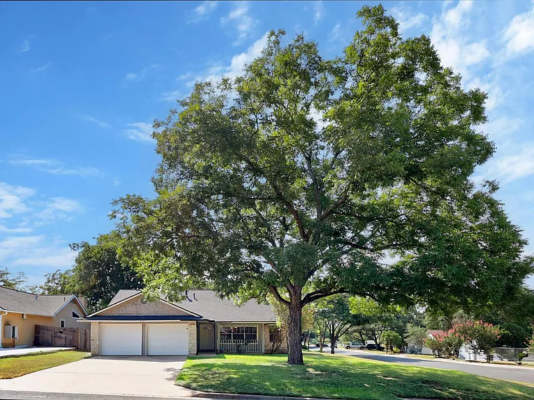 12601 Europa Ln — Photo 2