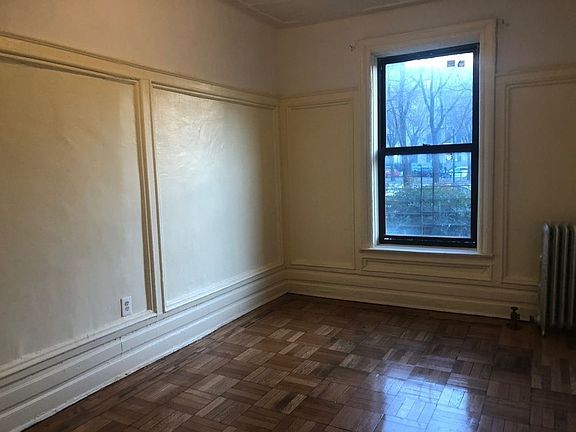 5th image of 379 Eastern Pkwy #1E