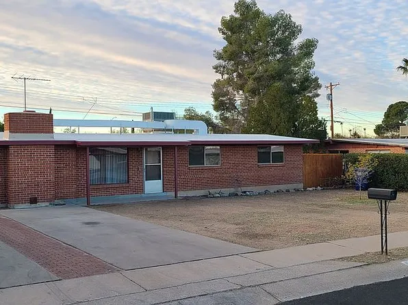 6942 E Calle Orion, Tucson, AZ 85710