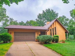 209 Everglade Dr, Madison, WI 53717